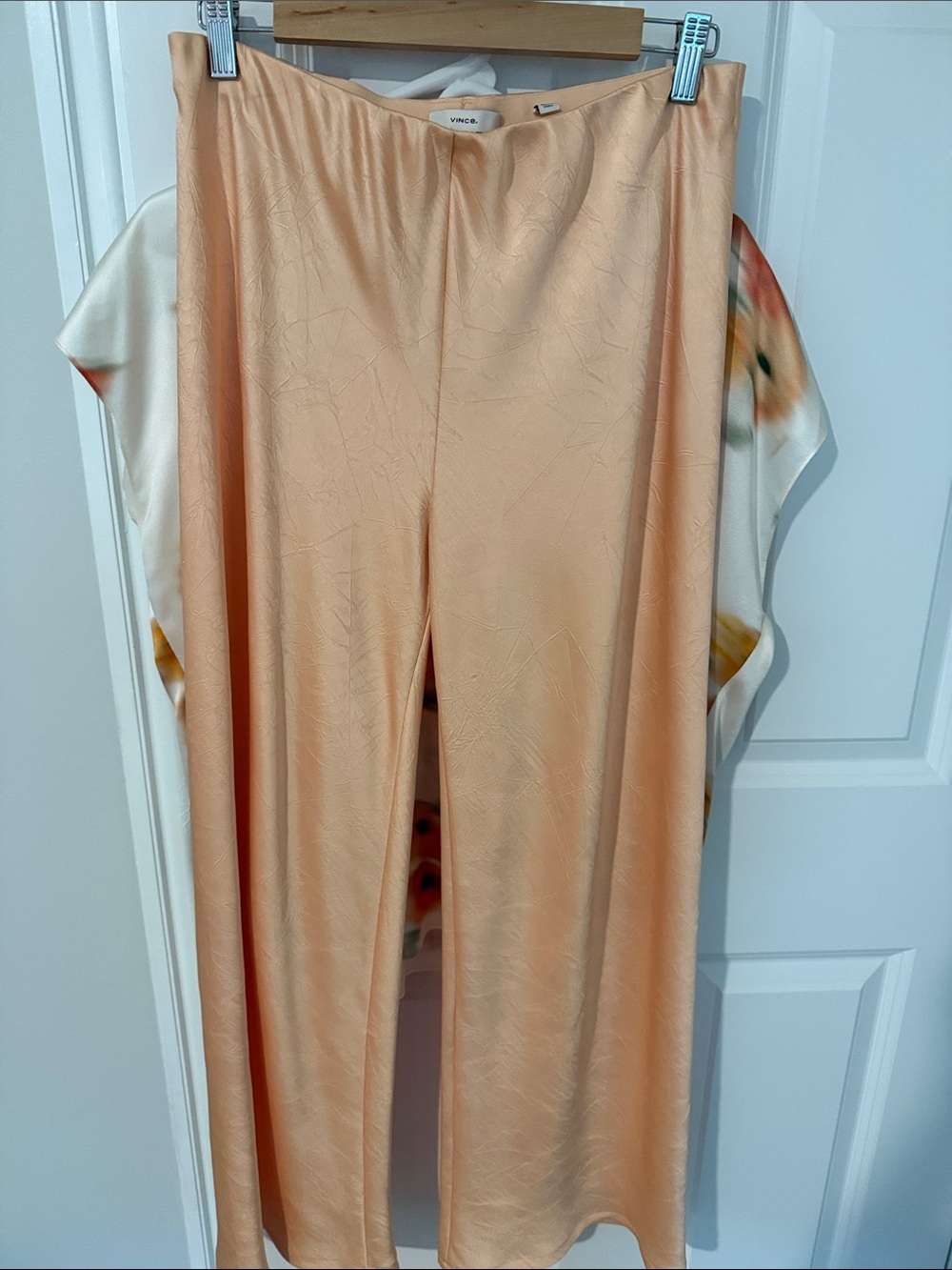 Vince Cream Floral Silk Top with Peach Satin Pants - Picture 6 of 11